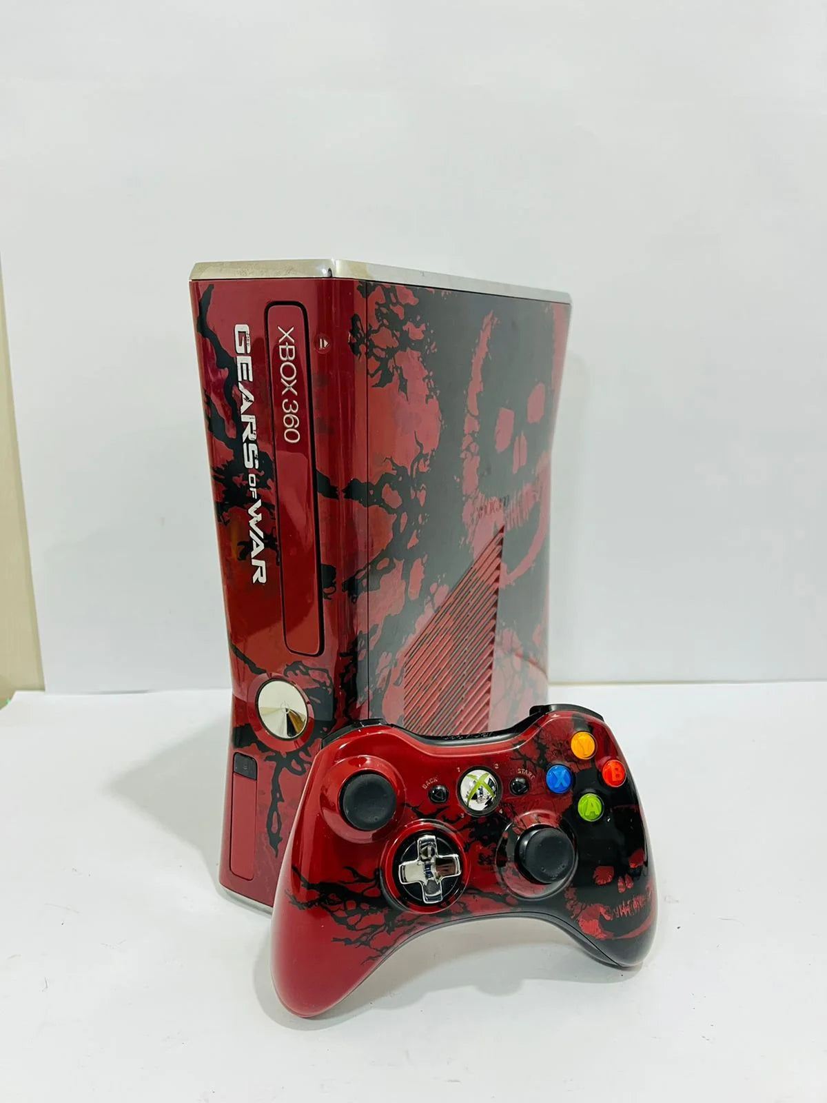 Xbox 360 Slim 250GB (Edição Limitada: gears of war) - Microsoft (USADO)